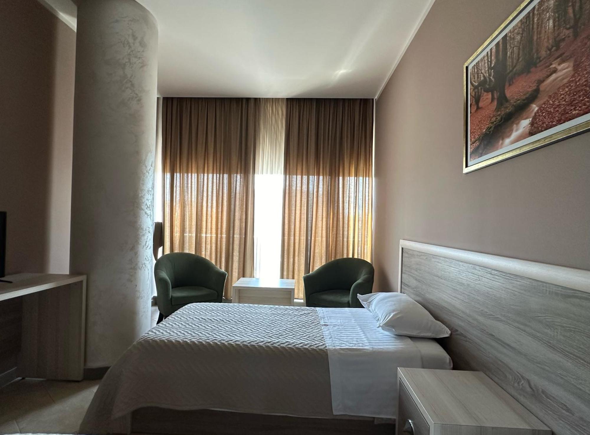 Hotel Terminal Tirana Bregu i Lumit 외부 사진